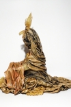 Skulptur von Myrthyra: "Ailaiana, das Wesen der Beschenkung und das Geben und