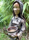 Skulptur: "Wasserträgerin"